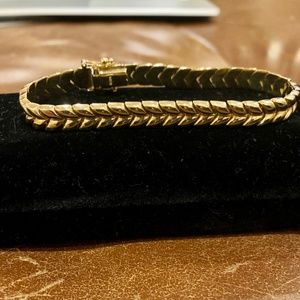 14k Gold 7-inch Open-Box Secure Clasp Chain Bracelet